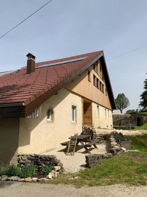 Ancienne Ferme Comtoise 4 Etoiles, 11 Personnes Lac St-Point/Mont D'Or Montperreux Eksteriør bilde